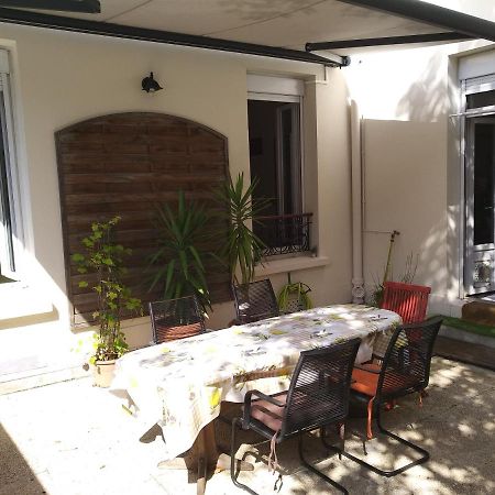 Cosy Rare 2 Bedroom Apartment Around A Private Garden نويي سور سين المظهر الخارجي الصورة